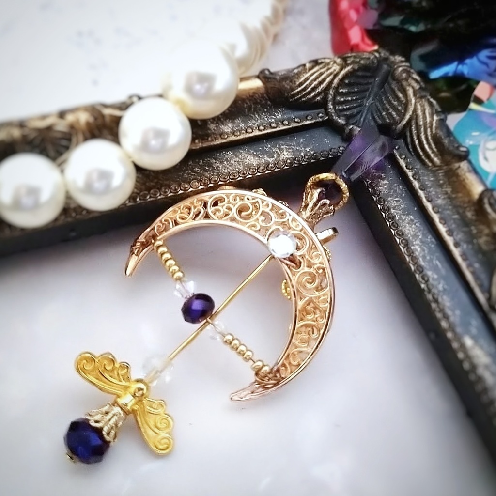 ダークネスアロー イヤーカフ パープル×ゴールド 上下左右装備可能 中級魔法 ウィザード専用 闇属性 533