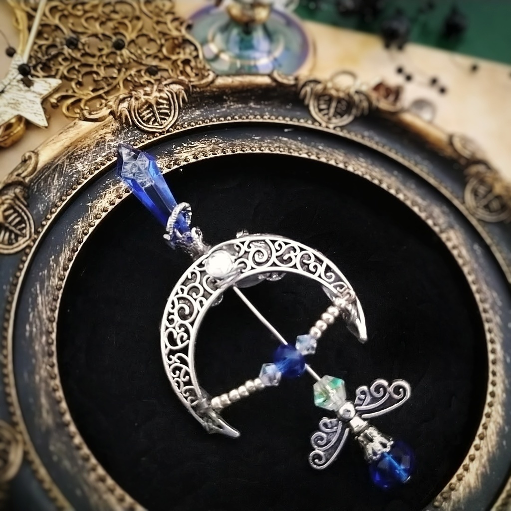 ウォーターアロー イヤーカフ ブルー×シルバー 上下左右装備可能 中級魔法 ウィザード専用 水属性 534