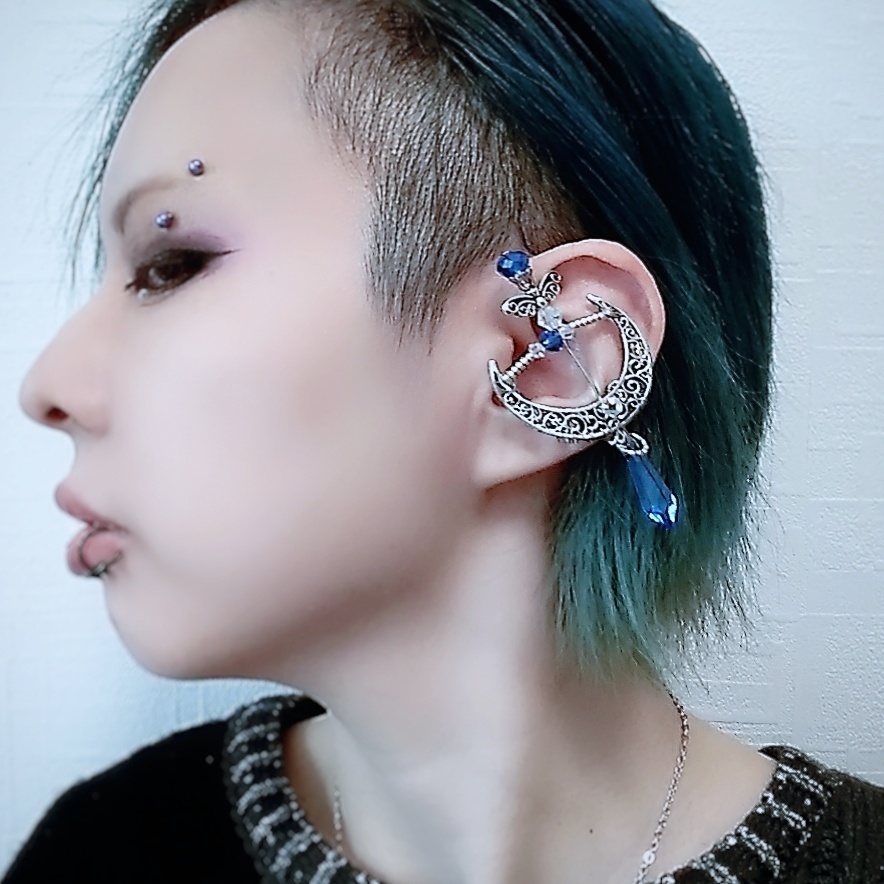 ウォーターアロー イヤーカフ ブルー×シルバー 上下左右装備可能 中級魔法 ウィザード専用 水属性 534