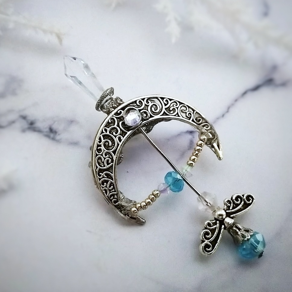 フリーズアロー イヤーカフ スカイブルー×シルバー 上下左右装備可能 中級魔法 ウィザード専用 氷属性 536