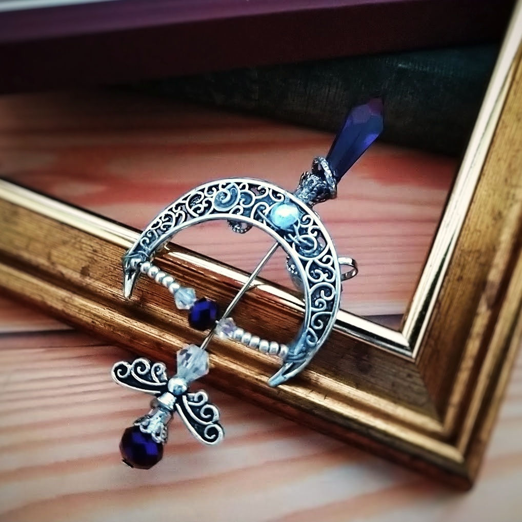 ダークネスアロー イヤーカフ パープル×シルバー 上下左右装備可能 中級魔法 ウィザード専用 闇属性 537