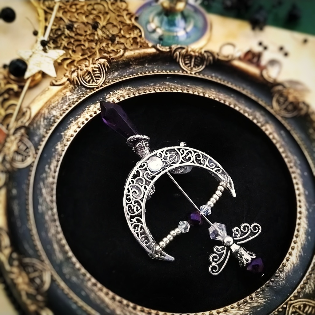 ダークネスアロー イヤーカフ パープル×シルバー 上下左右装備可能 中級魔法 ウィザード専用 闇属性 537