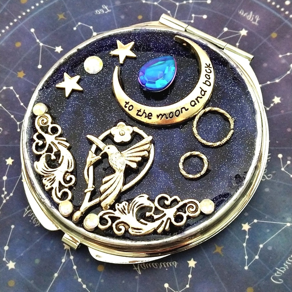 静かな森の物語　コンパクトミラー　ブルー　魔法の鏡　レジン　　水属性　538