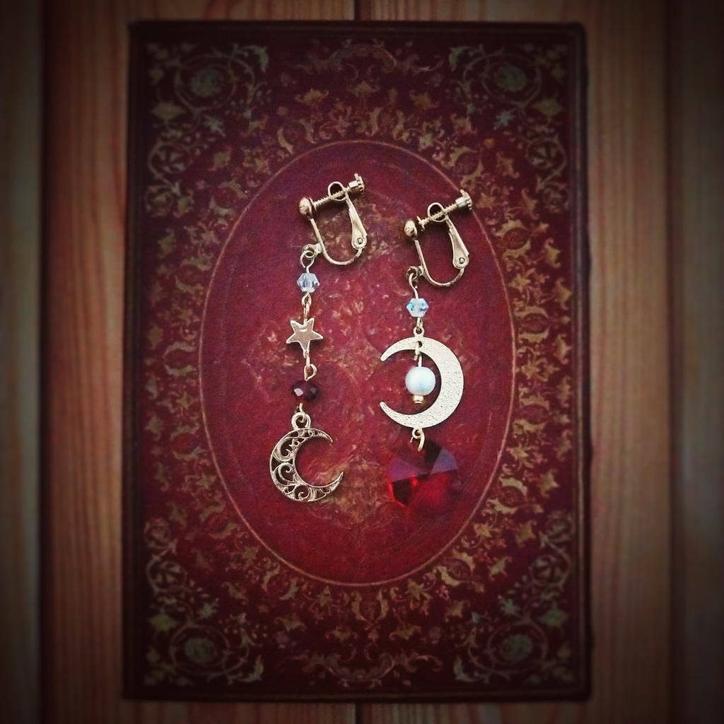 「ふたつの月が出逢うとき」魔法イヤリング レッド 中級魔法 ウィザード専用 火属性 612