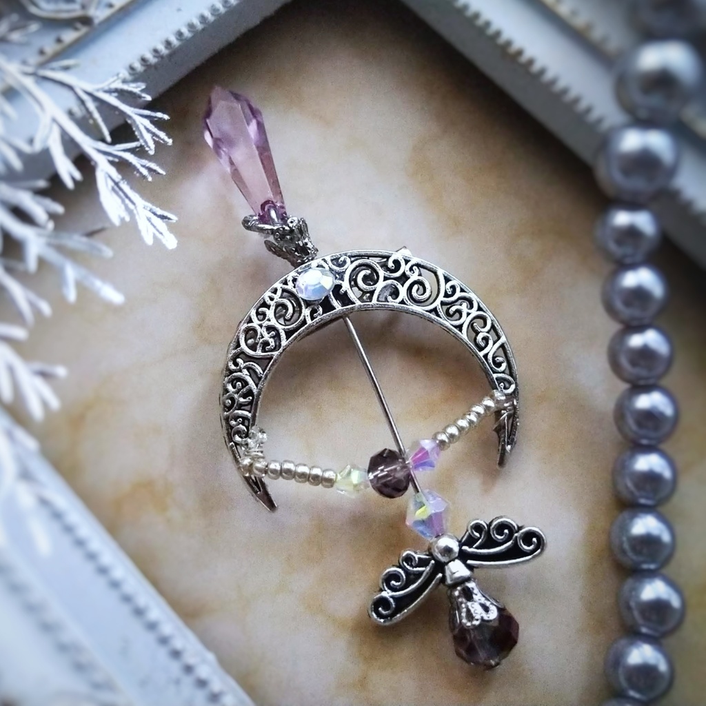 ダークアロー(軽度) ブローチ ライトパープル×シルバー 中級魔法 ウィザード専用 闇属性(軽度) 弓矢 個性 618