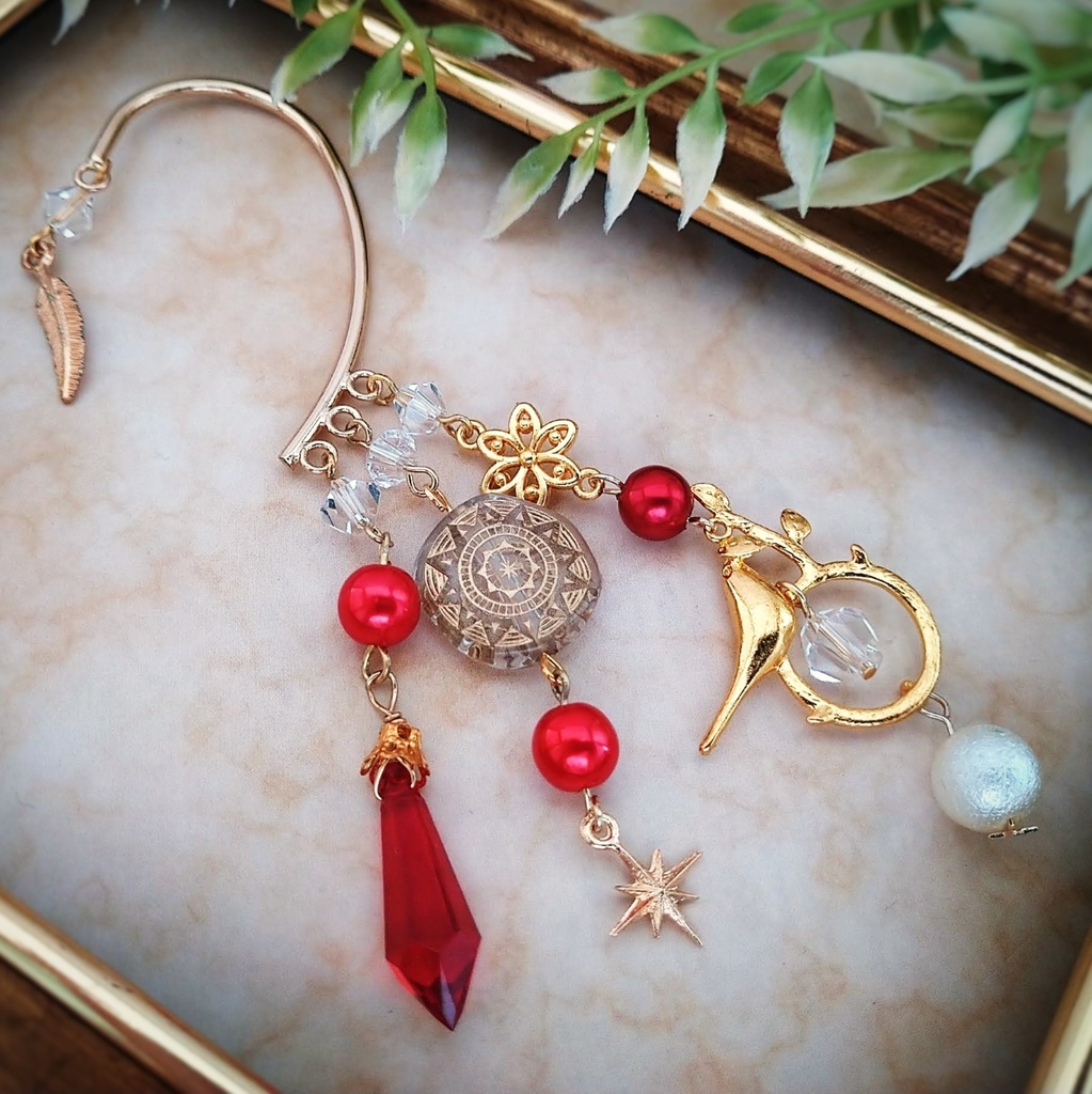 火鳥の囁きイヤーフック レッド 中級魔法 ウィザード専用 火属性 魔法石 鳥 パール 魔法陣 628