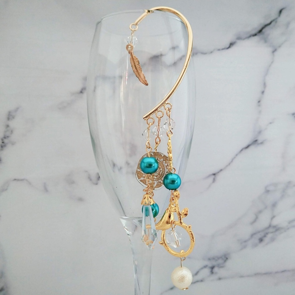 氷鳥の囁きイヤーフック スカイブルー 中級魔法 ウィザード専用 氷属性 魔法石 鳥 パール 魔法陣 629