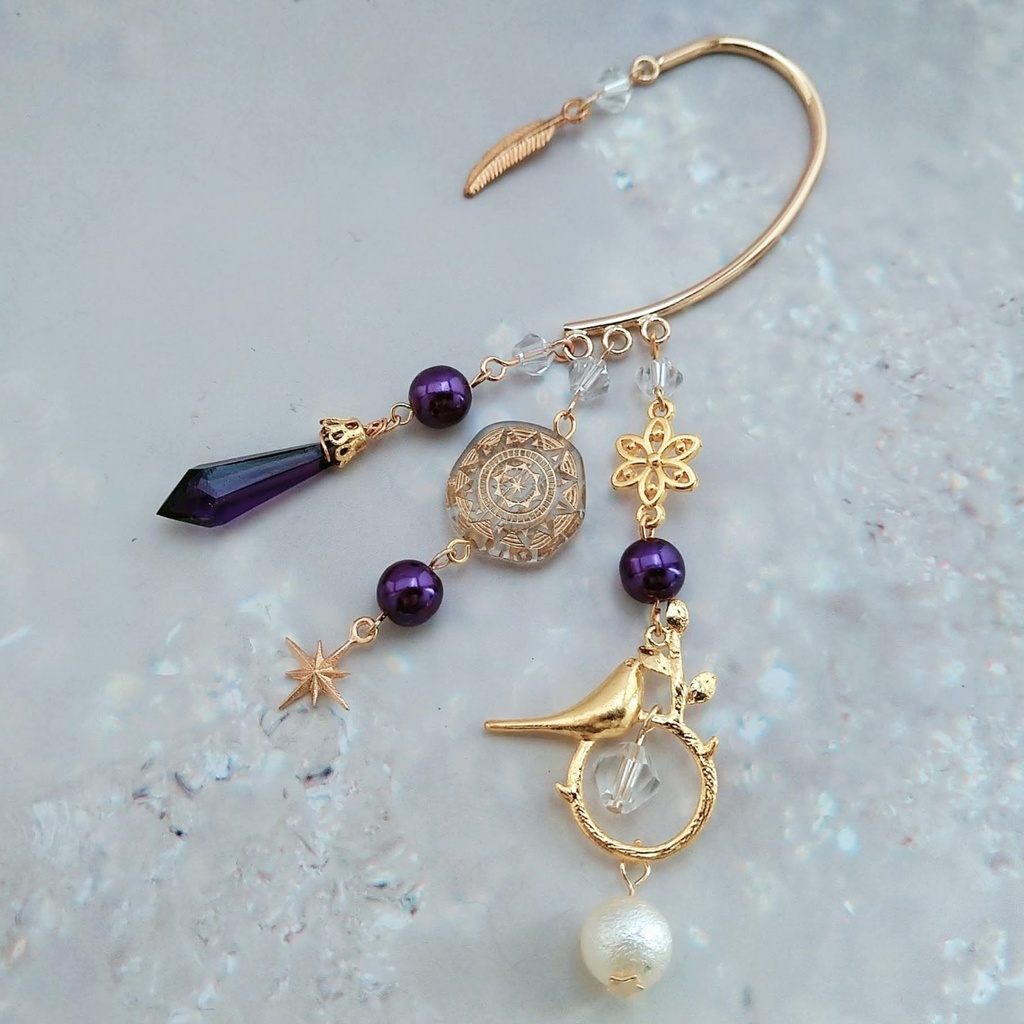 闇鳥の囁きイヤーフック パープル 中級魔法 ウィザード専用 闇属性(中度) 魔法石 鳥 パール 魔法陣 632