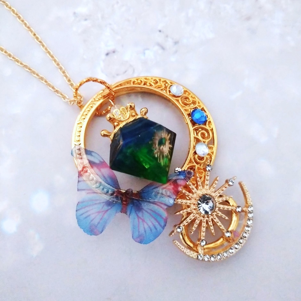 星の鉱石ネックレス ゴールド×ブルーグリーン 上級魔法 ハイウィザード専用 水属性 レジン オブジェ 649