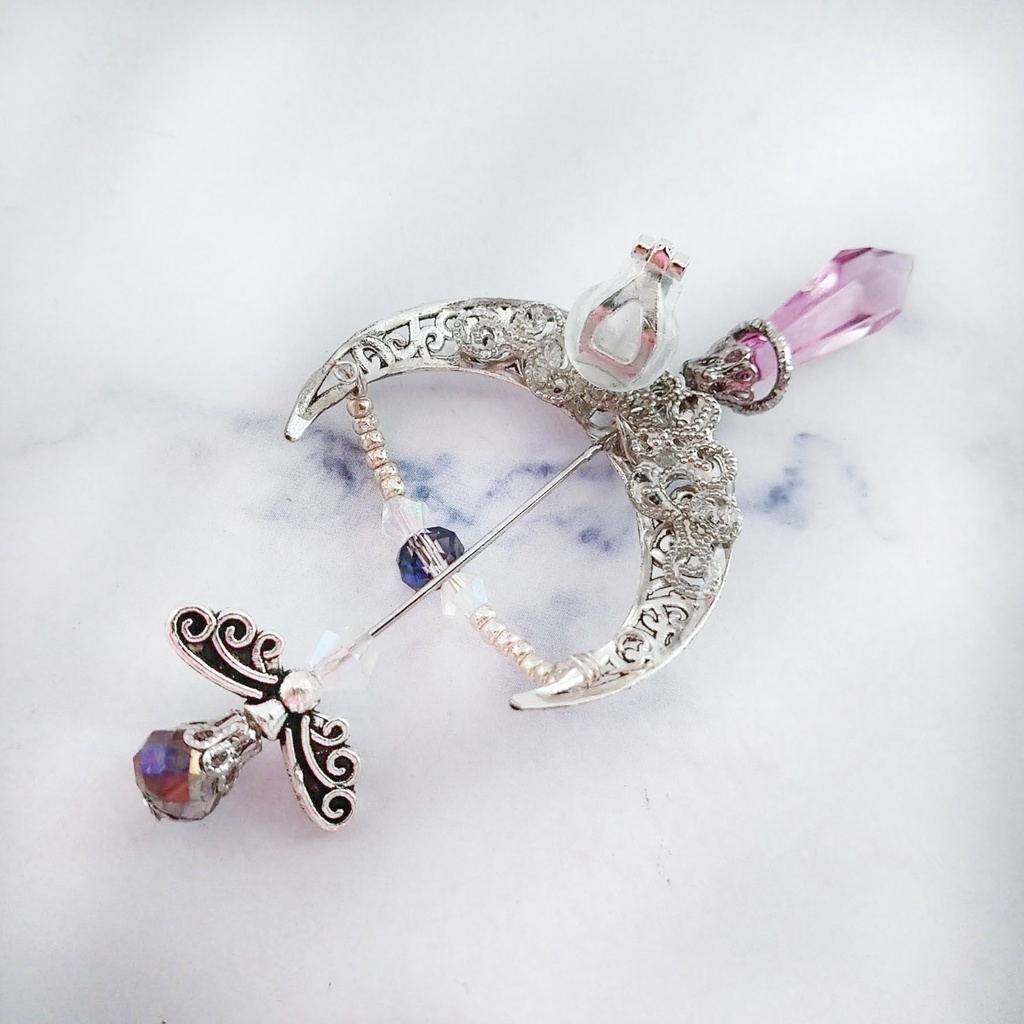 ダークネスアロー(軽度) イヤーカフ ライトパープル×シルバー 上下左右装備可能 中級魔法 ウィザード専用 闇属性 668