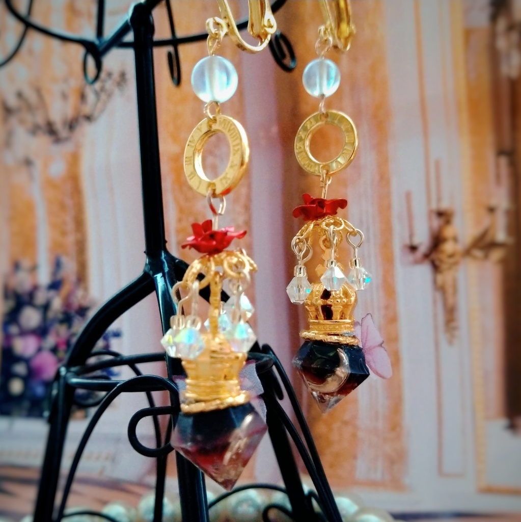 薔薇と魔法石のシャンデリアイヤリング 青 赤×黒 緑 紫×ピンク 紫 ゴールド702〜706