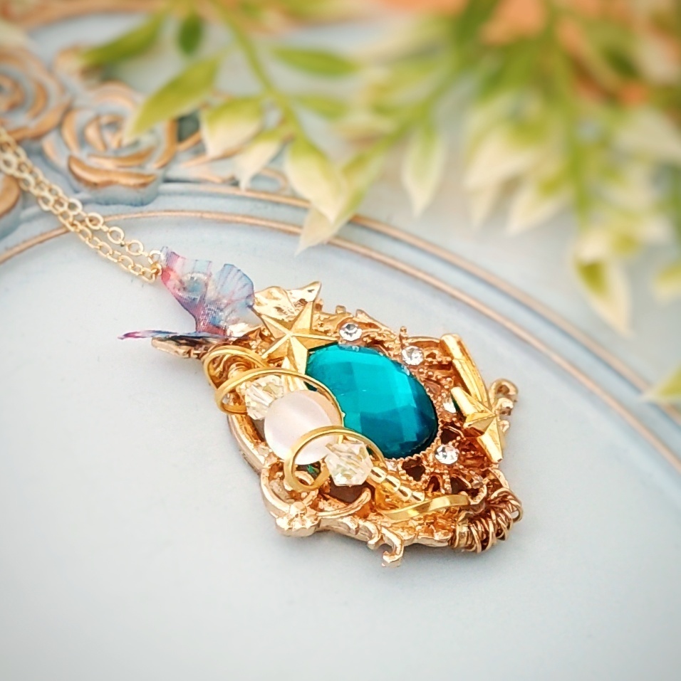 螺旋描くネックレス エメラルド 精霊魔法 ルナフラッシュ 733