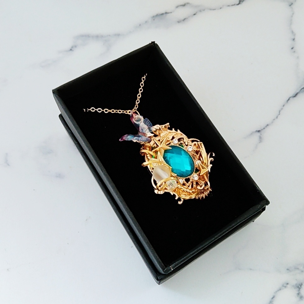 螺旋描くネックレス エメラルド 精霊魔法 ルナフラッシュ 733