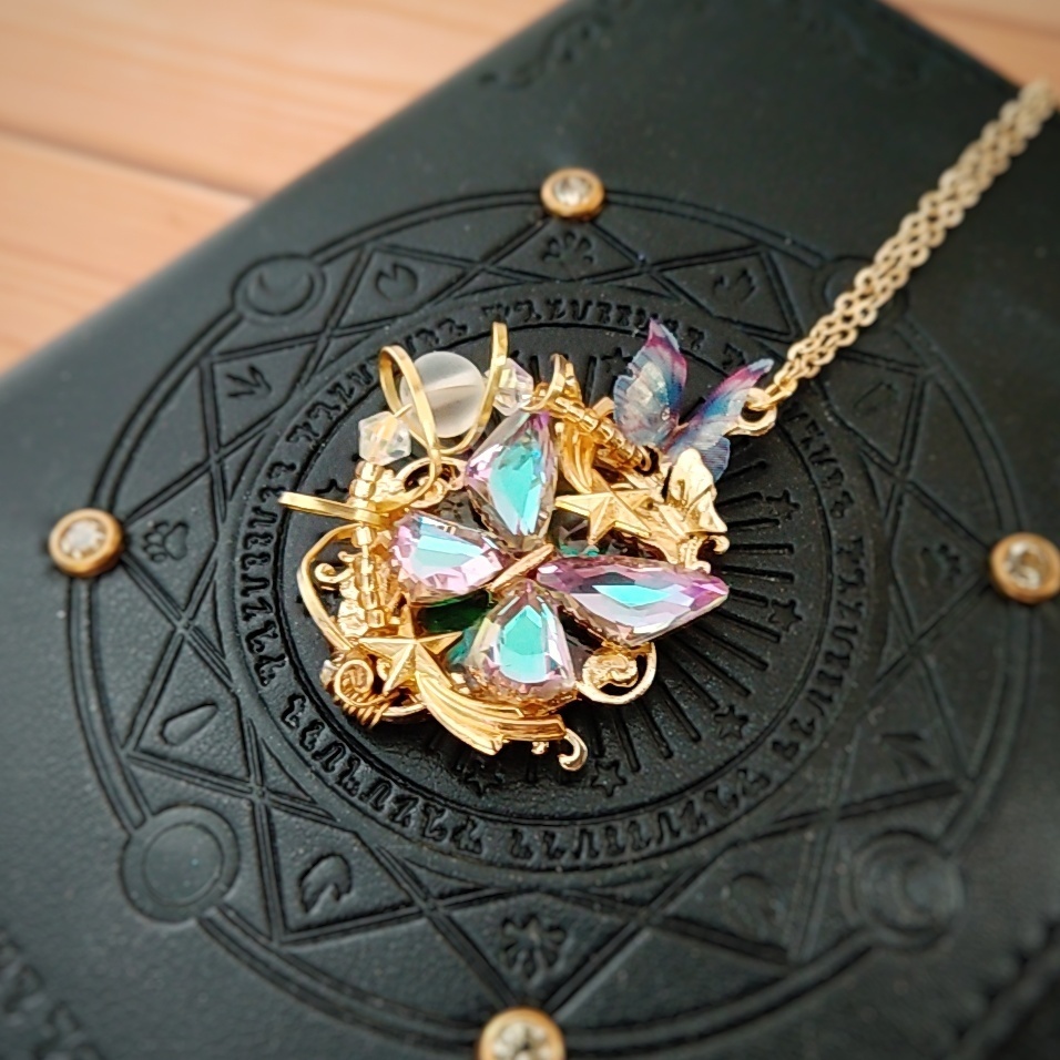 螺旋描く蝶のネックレス 精霊魔法 ルナフラッシュ 734