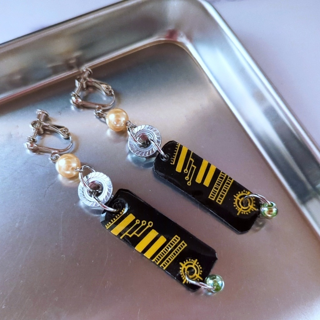 サイバー 個性派イヤリング サブカル 地雷系 ナット プラバン レジン 全9種類