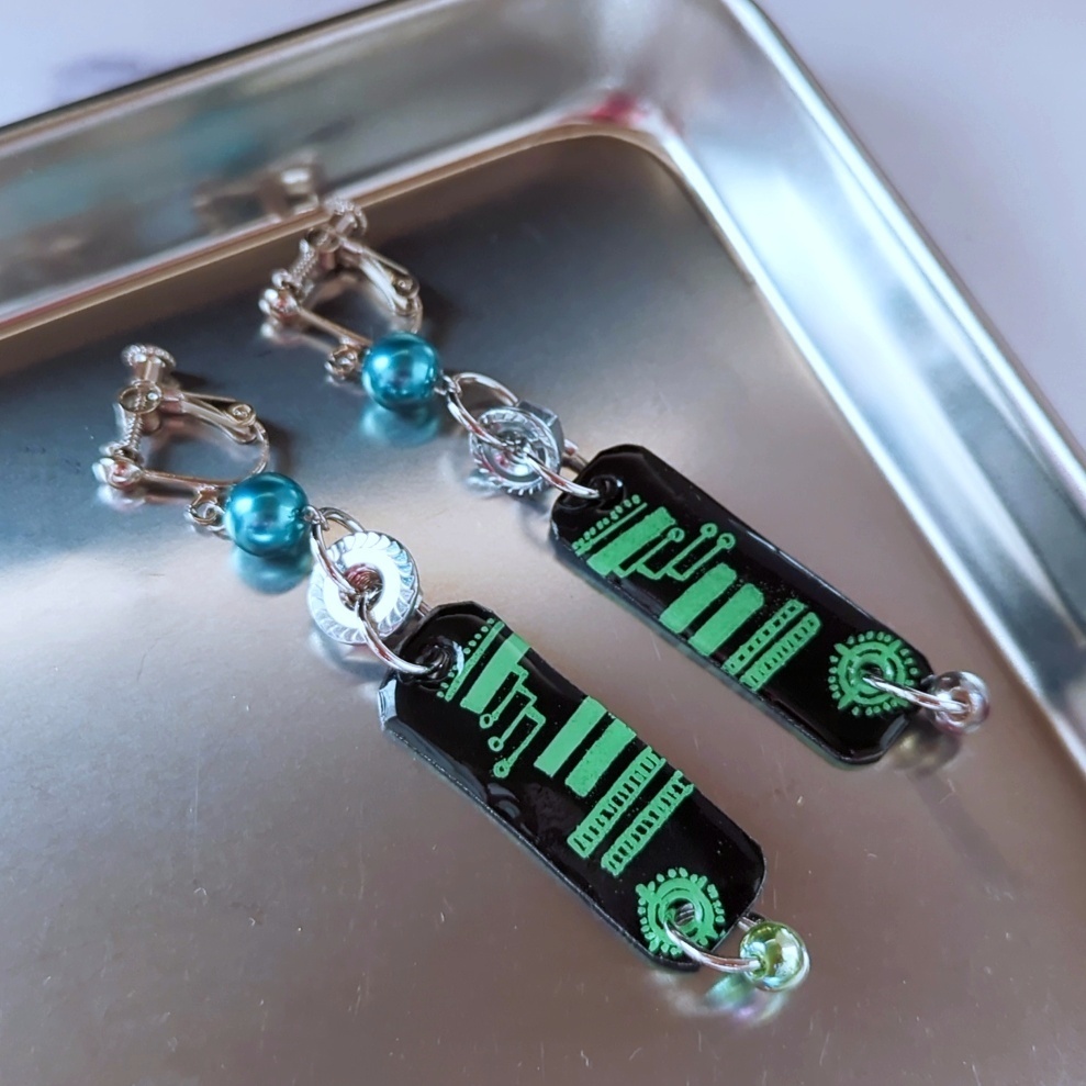 サイバー 個性派イヤリング サブカル 地雷系 ナット プラバン レジン 全9種類