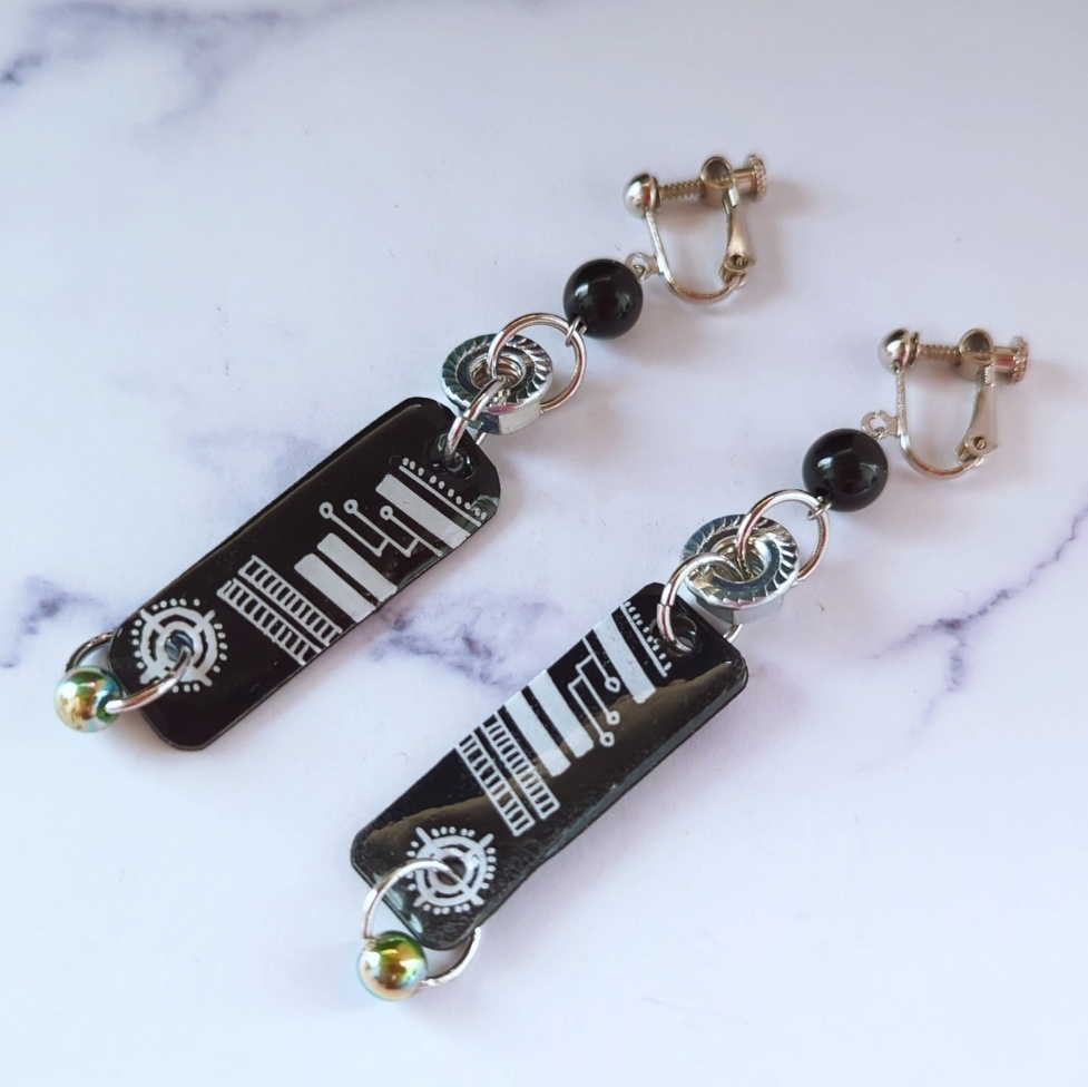 サイバー 個性派イヤリング サブカル 地雷系 ナット プラバン レジン 全9種類