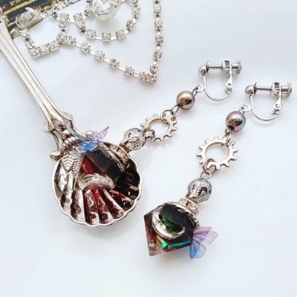 歯車と魔法石のイヤリング ブルー レッド パープル ピンク シルバー スチパン スチームパンク795〜798