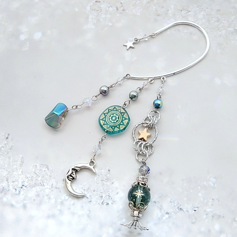 浄化の光イヤーフック 中級魔法 スカイブルー 850