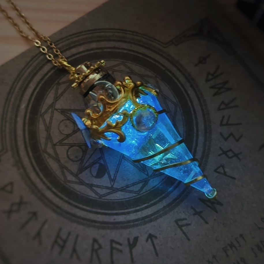 魔力(電池)で光る! 流星石ネックレス 封印ver ゴールド 上級魔法 ハイウィザード専用 866〜868