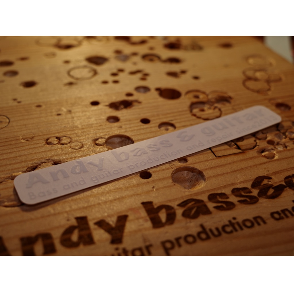 Andy bass&guitarステッカー［ホワイト］送料無料