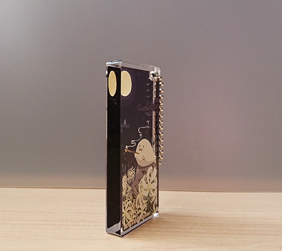 アクリルキーホルダー(ドミノ型)季節のお花:白曼殊沙華