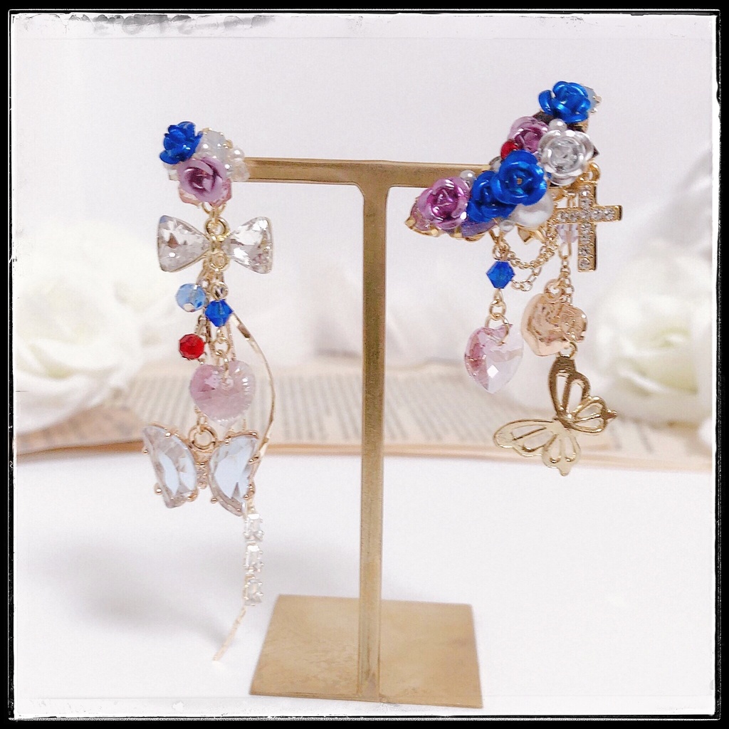 《★売り切りSALE!》【Reine du miroir】薔薇&ビジュー バタフライピアスとイヤーカフのセット
