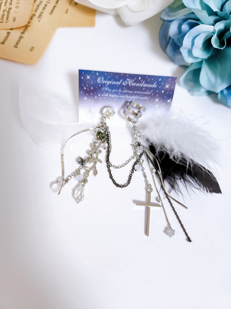 《★再販!!》【黒風烟嵐】ビジュー&フェザーチェーン ピアス&イヤーカフ セット