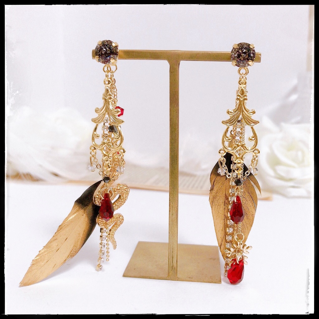 《★1名様限定》【Arabian party】ビジュー&フェザー チェーン 2wayピアス