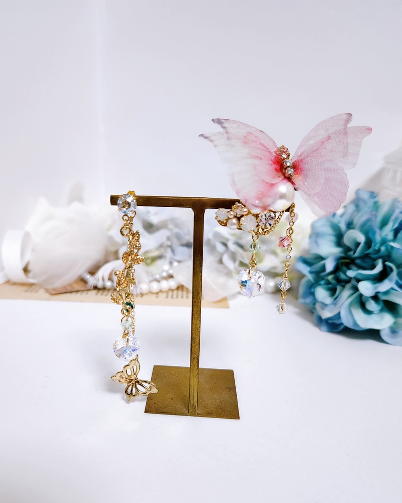 【風花 -さねカナ-】蝶々チェーンビジューピアス&イヤーカフ セット