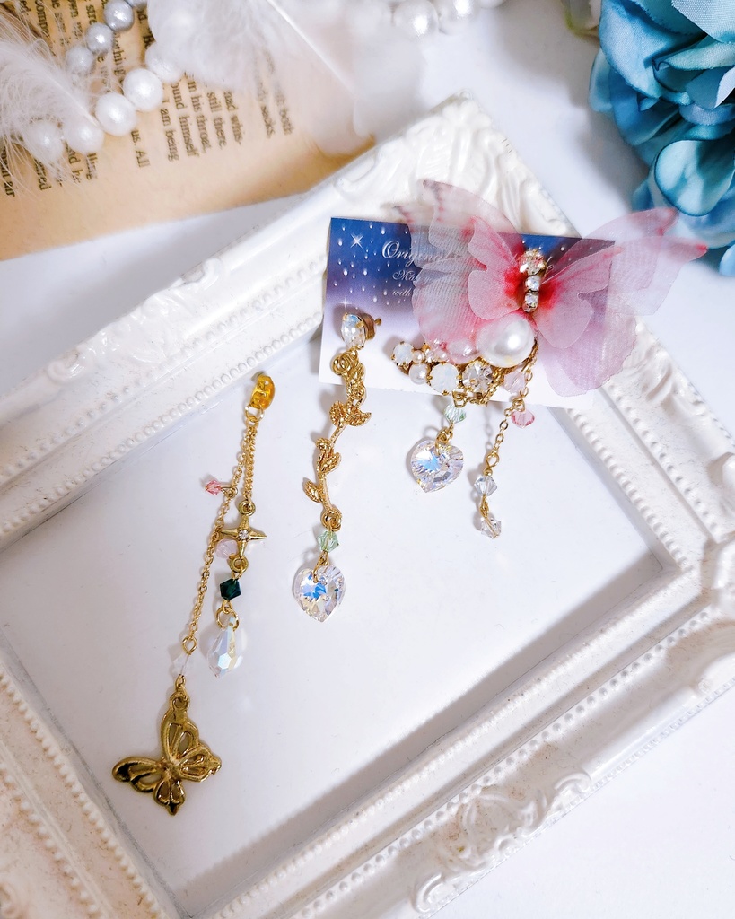 【風花 -さねカナ-】蝶々チェーンビジューピアス&イヤーカフ セット