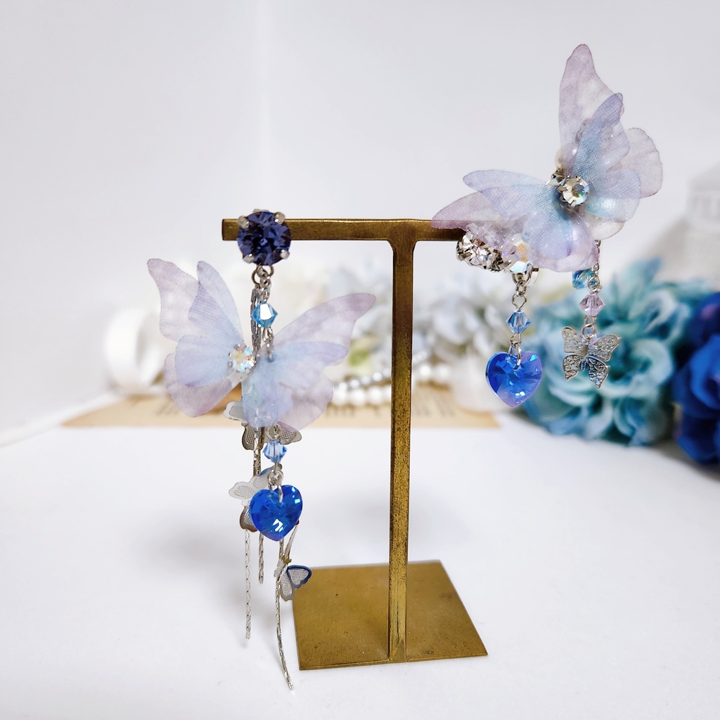 《★再販!!》【蝶の舞 -戯れ-】ビジュー&蝶々チェーン 2wayピアス+イヤーカフのセット