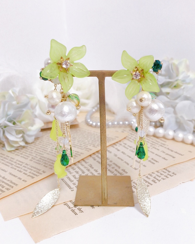 【春風】フラワービジュー 2wayロングチェーンピアス - Lightgreen Flower ver.-