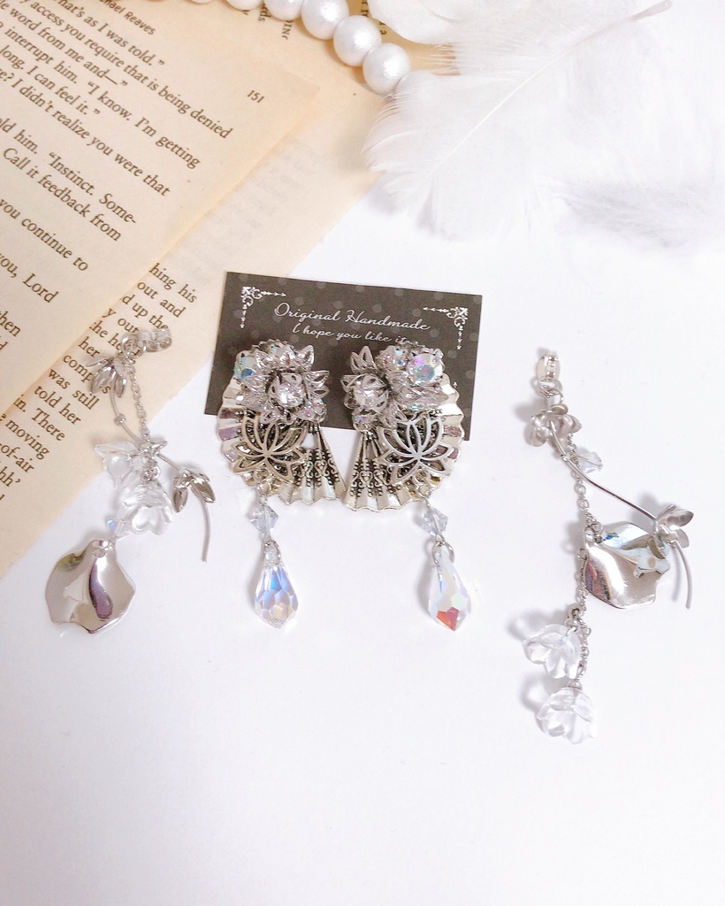 《★再販×3!》【散り蓮華】フラワービジュー 3wayチェーンピアス