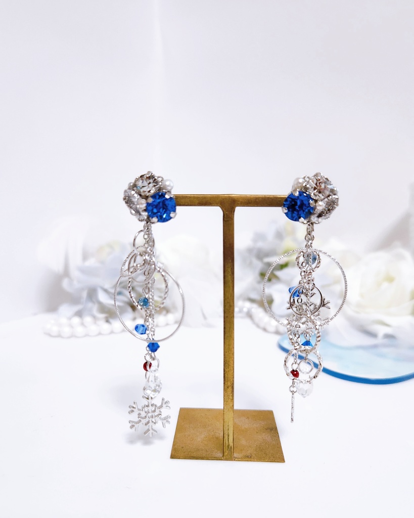 《★受注オーダー》【ai様 専用ページ】ビジュー&雪の結晶3wayチェーンピアス