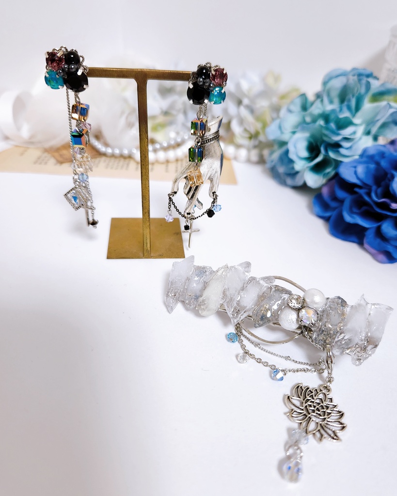 《★受注オーダー》【ai様 専用ページ】ビジュー 4wayチェーンピアス,2wayバレッタ の2点