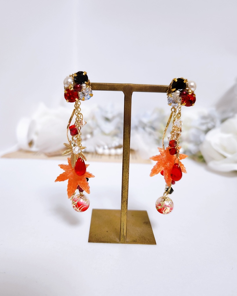 《★再販!!》【辻風】ビジュー&紅葉チャームチェーン 4wayピアス