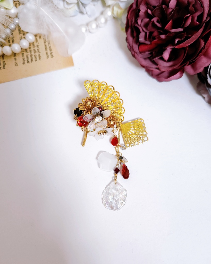 【万世極楽教】ビジューフラワー&ダブル扇子チャーム髪飾り ‐ポニーフック ver.‐