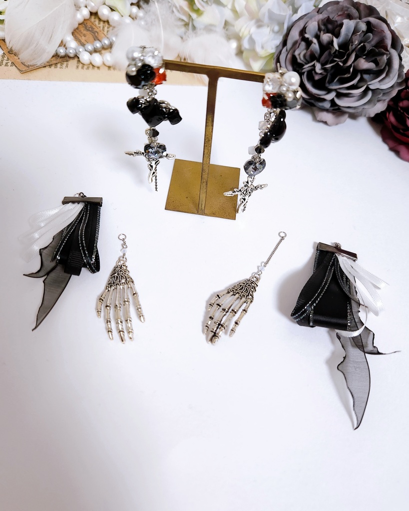 《★受注オーダー》【乃木様 オーダーページ】4wayビジューピアス,2wayポニーフックの合計2点