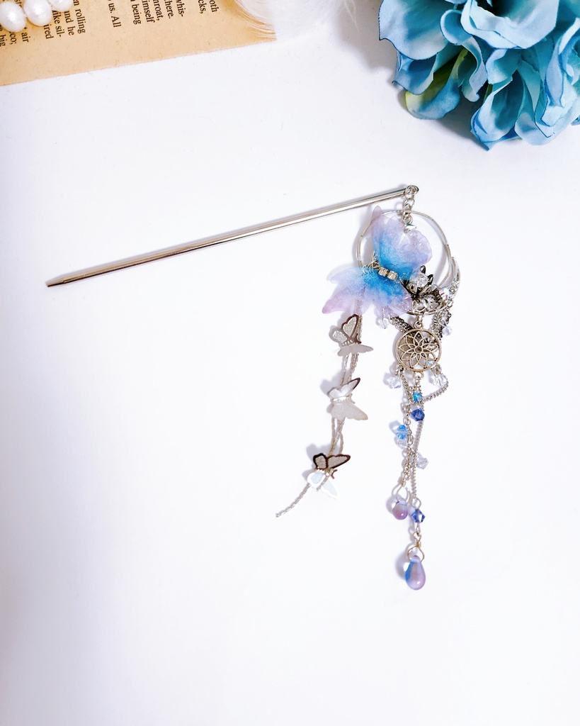 【月夜 -羽ばたき-】蝶々シフォン&蓮の花チャームのかんざし -童しのver.-