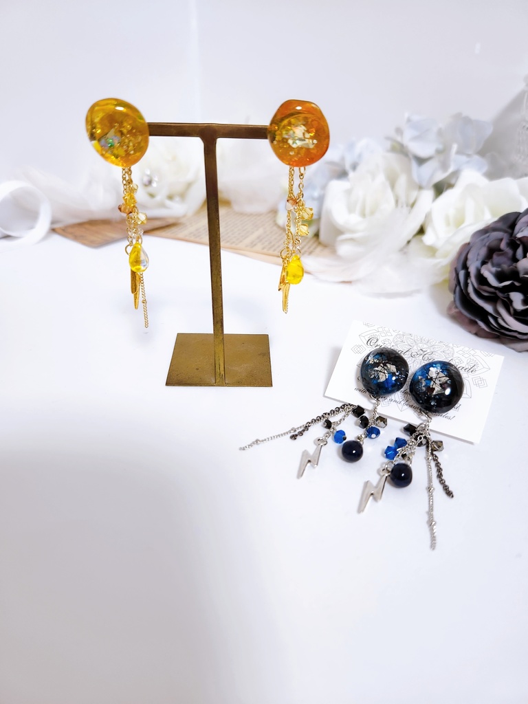 【別々の道 -兄弟子と弟弟子-】鉱石風レジン ビジューチェーン 2wayピアス -Pierce ver.-