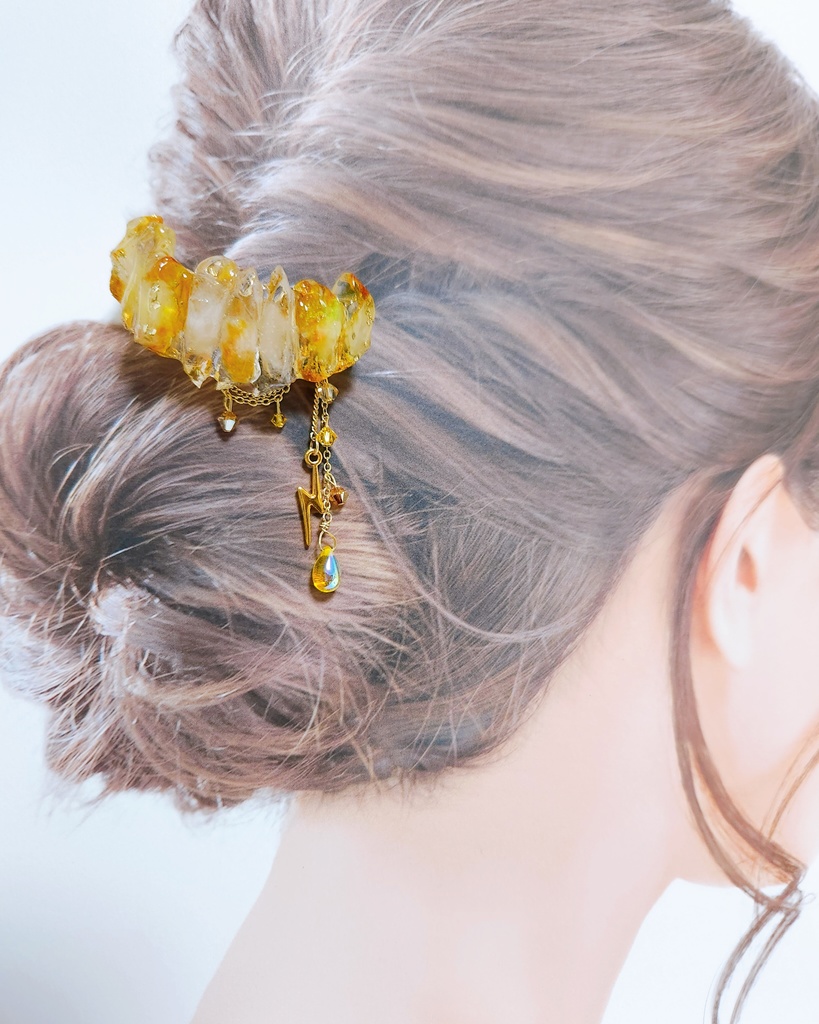 【別々の道 -兄弟子と弟弟子-】氷の鉱石風レジン ポニーフック - 髪飾りver. -