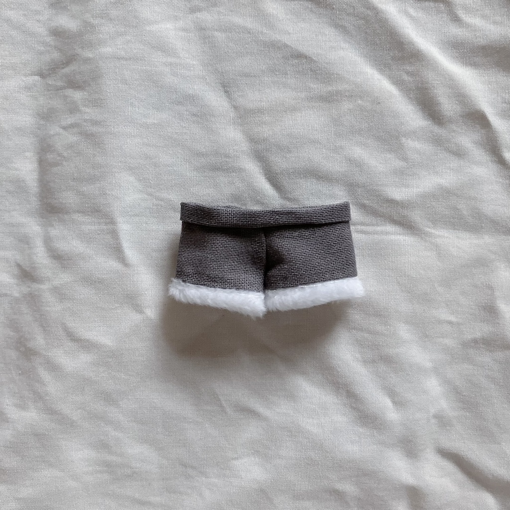 ボアパンツ