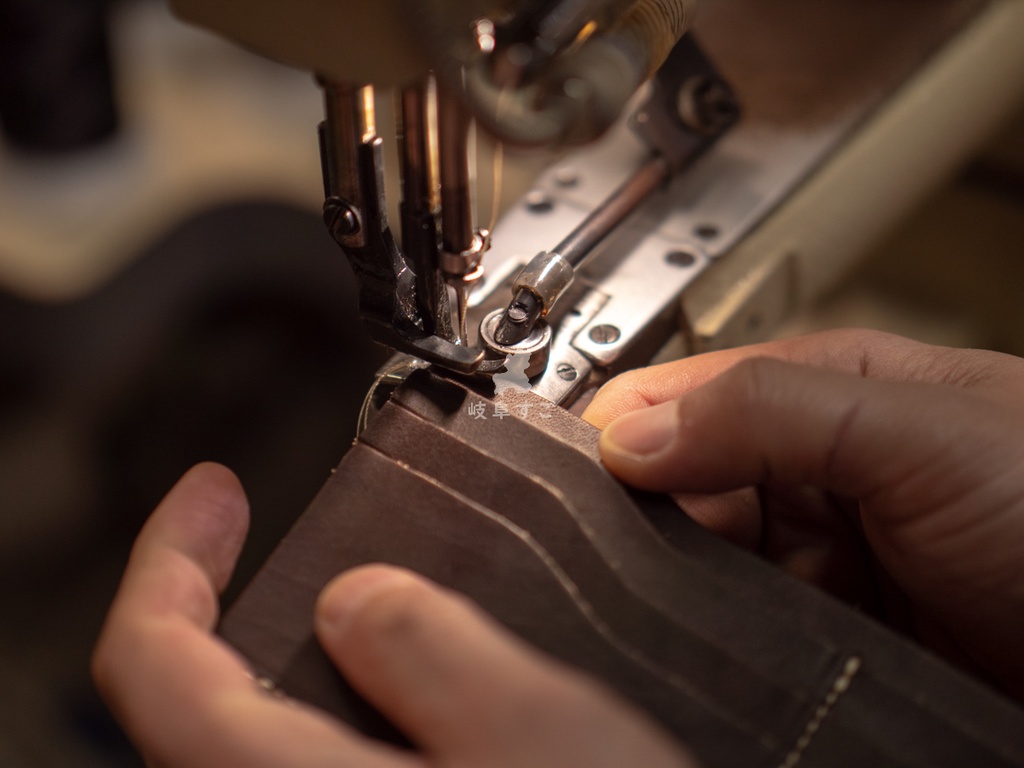 電動ミシン 職人の作業工程 写真素材集売ります