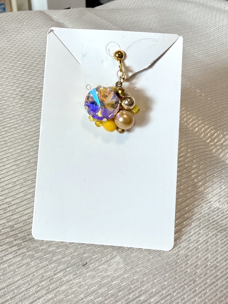 WB🎐ビジューピアス