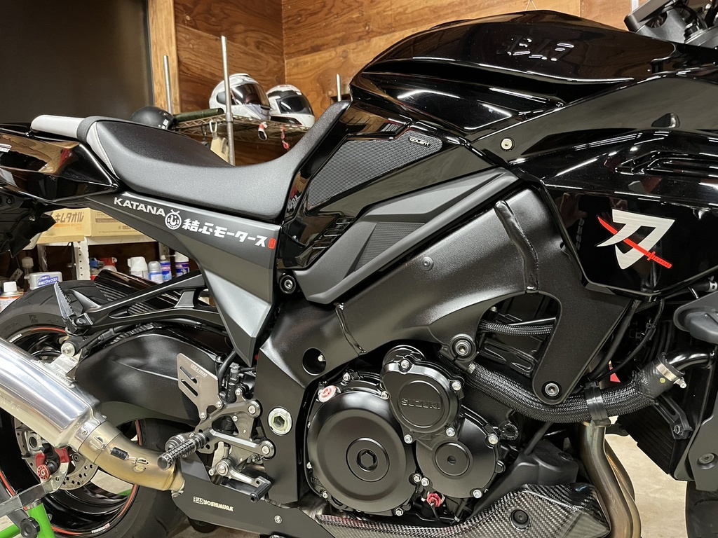 結心モータース 切文字ステッカー