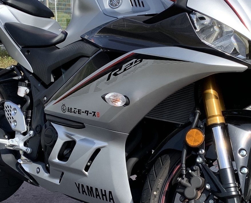 結心モータース 切文字ステッカー