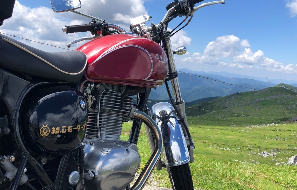 結心モータース 切文字ステッカー