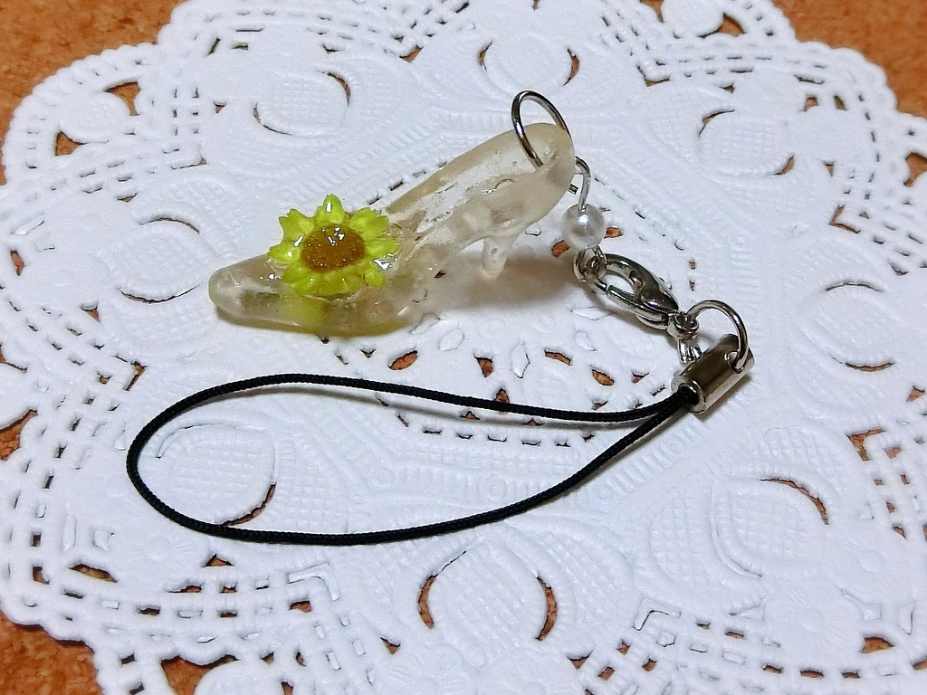 ガラスの靴👠モチーフストラップ