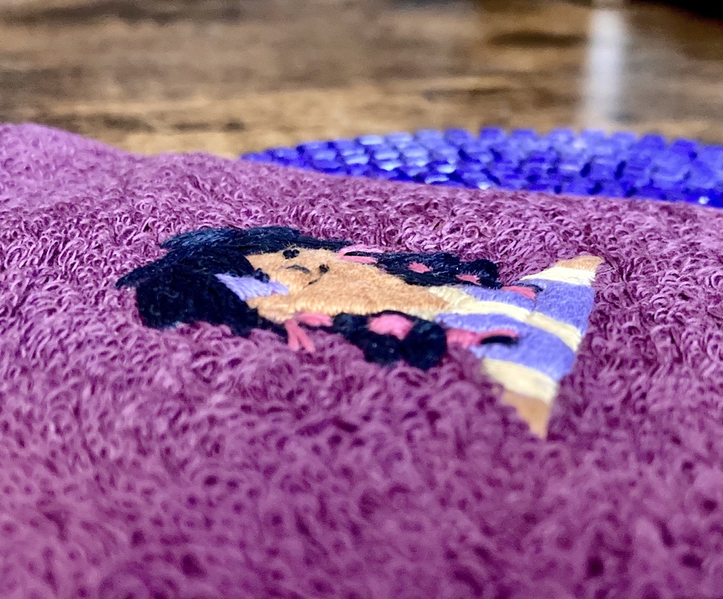 ボシュワンポイント刺繍ハンカチ